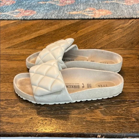 1774 Birkenstock Quilted Slide Sandals in Cream - Picture 3 of 8